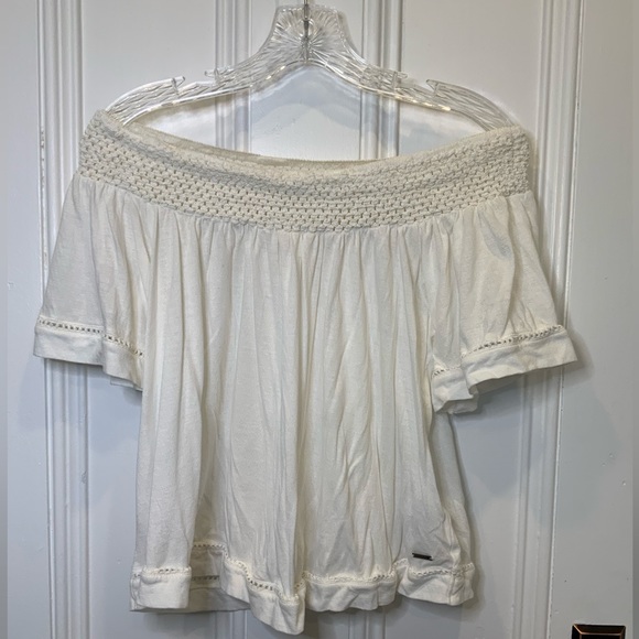 Roxy Cold Shoulder Top Size L - Picture 1 of 4